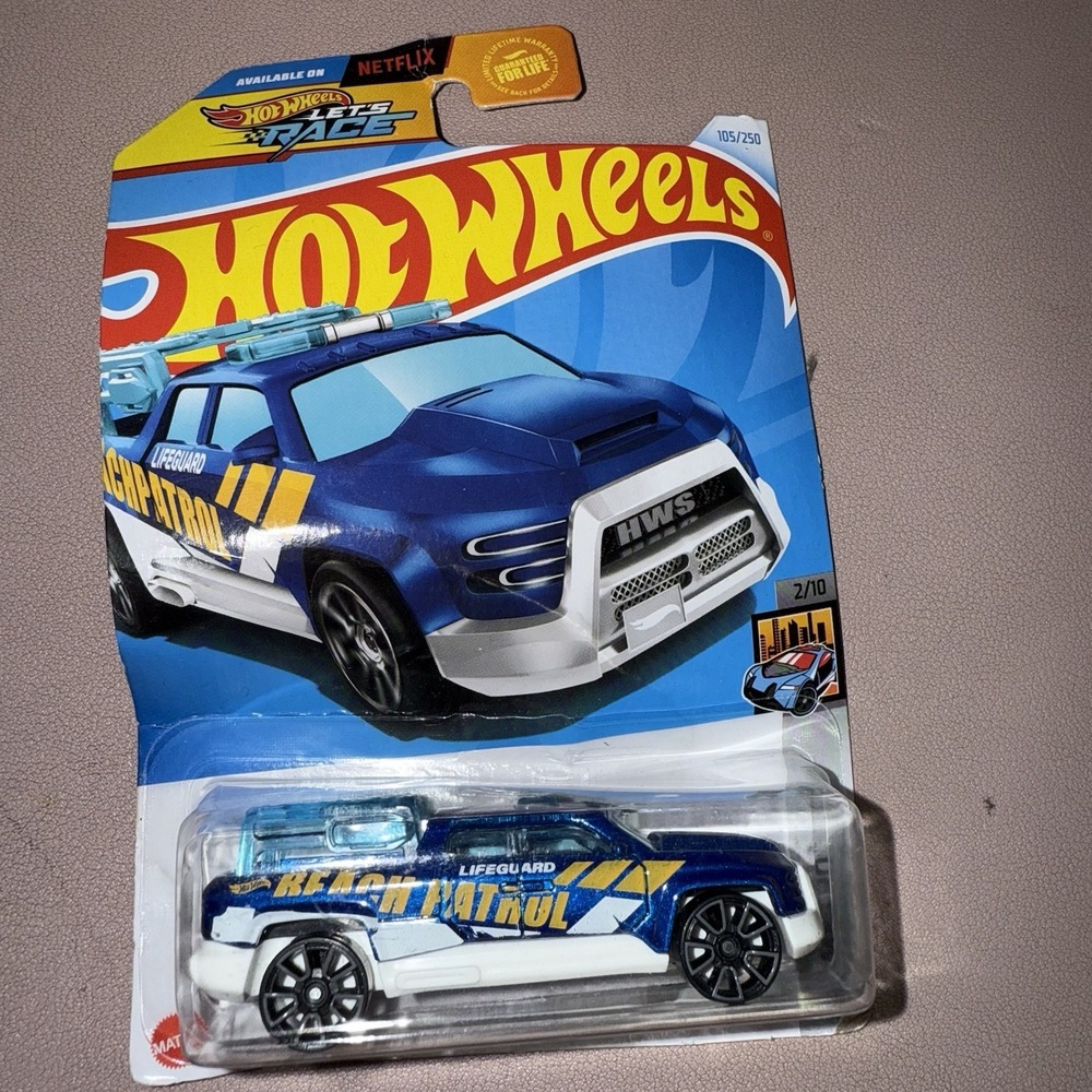 Hot Wheels Surf‎ Duty Lifeguard Truck Let's Race Netflix HW Metro 2/10